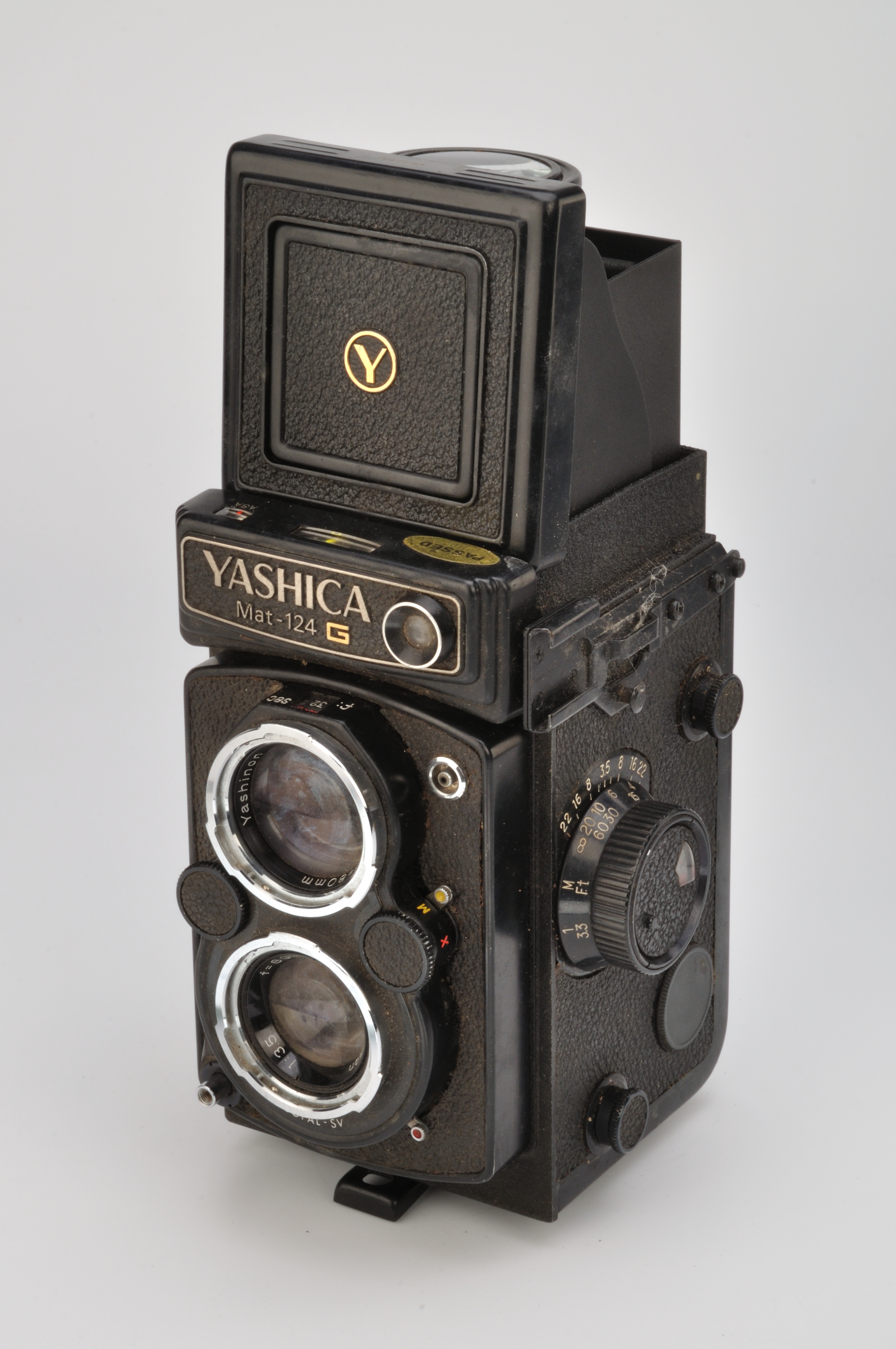 Yashica Mat-124G twin-lens reflex camera